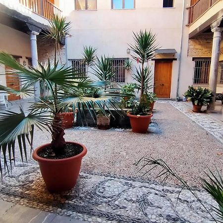Abadia Suites Γρανάδα Εξωτερικό φωτογραφία